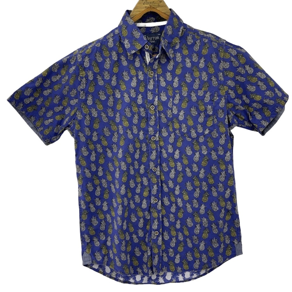VISITOR PREMIUM Pineapple Top
